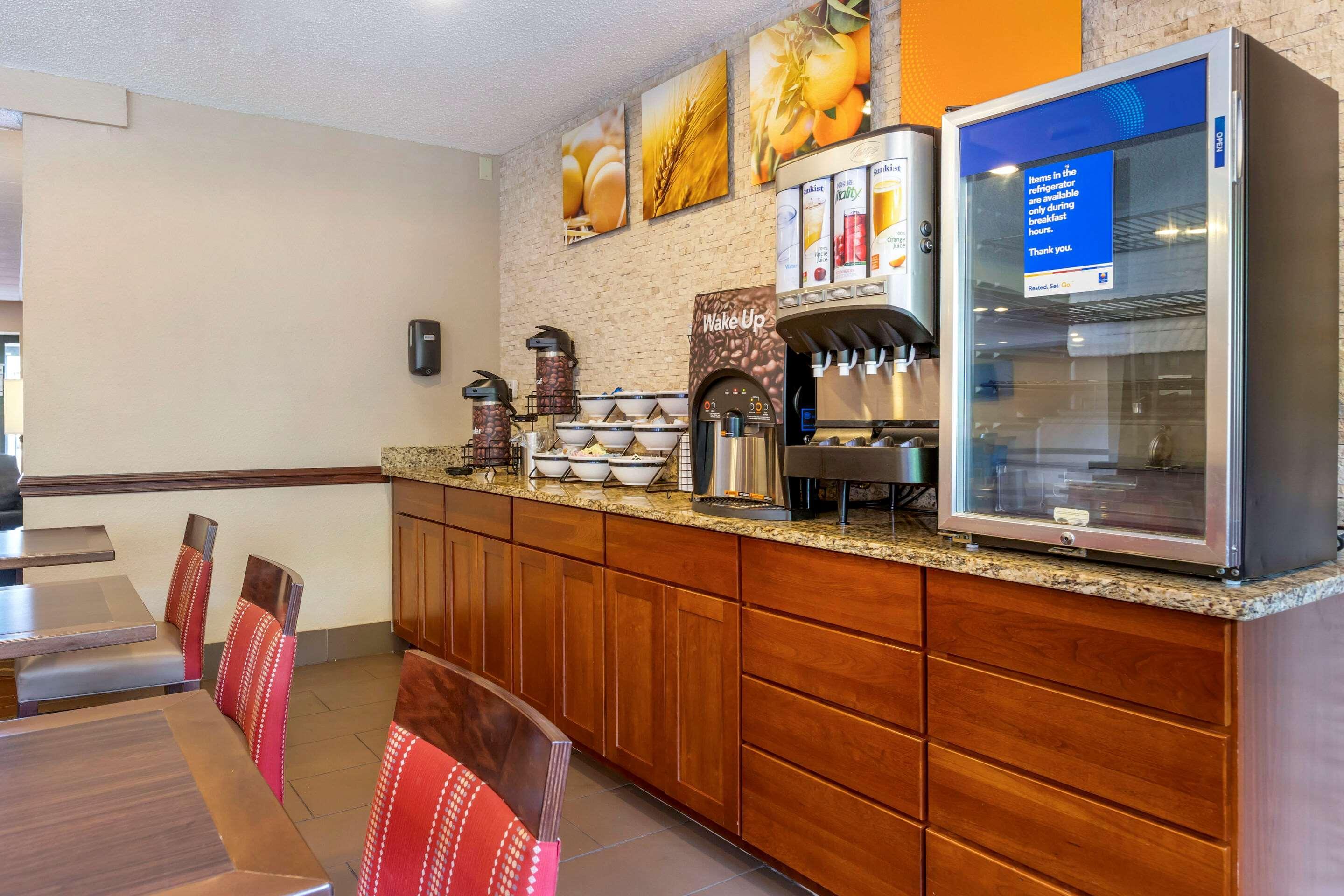 Comfort Inn 2*