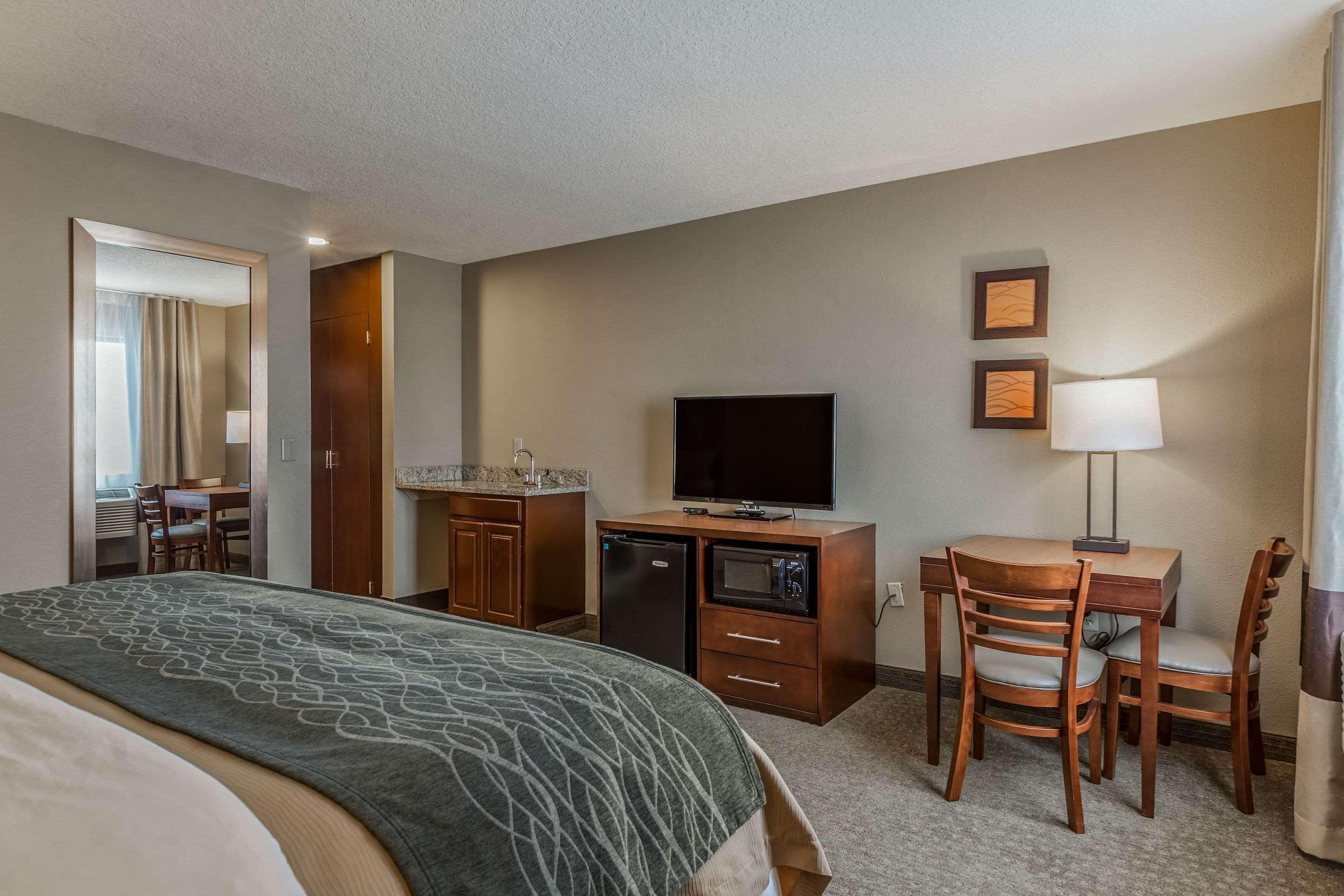 Comfort Inn 2*